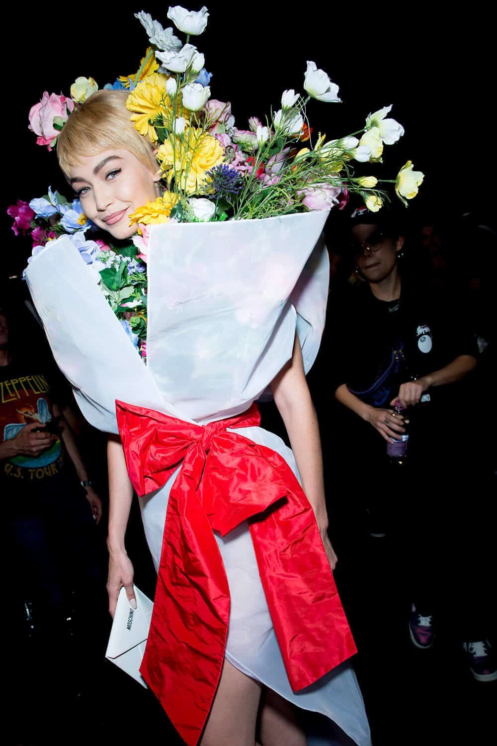 Moschino: Ready-to-Wear SS18 - 10 Magazine